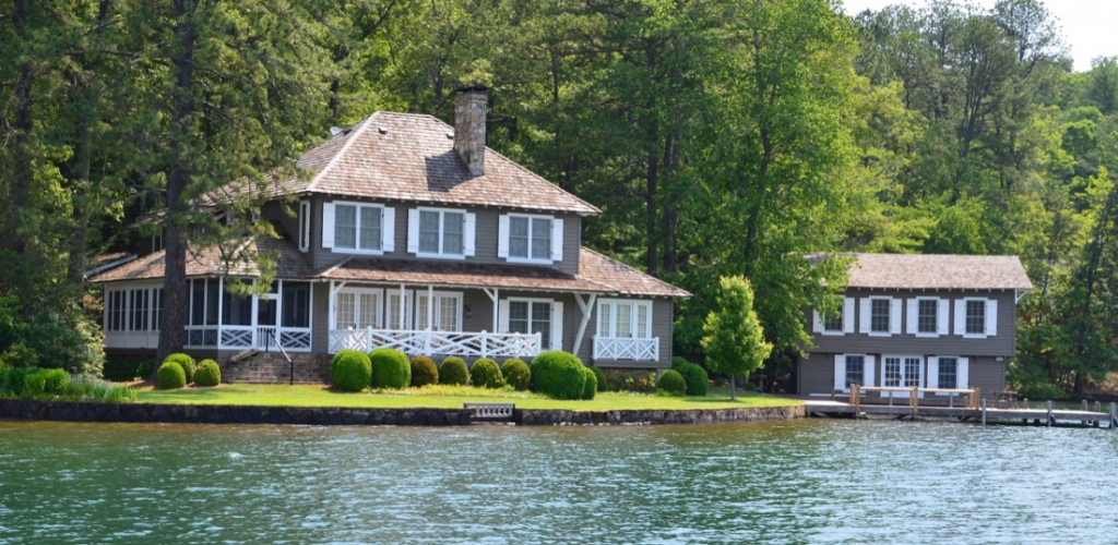 Lake Burton House